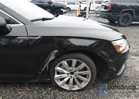 2018 Audi A5 2.0T Premium z USA, uszkodzony, nr VIN WAUNNAF57JA003860